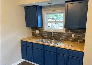 2624 E 17th St in Indianapolis, IN - Building Photo - Building Photo