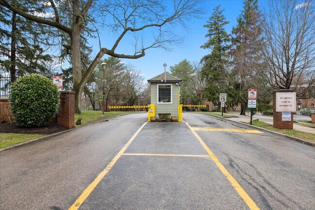 4000 Gypsy Ln in Philadelphia, PA - Building Photo - Building Photo