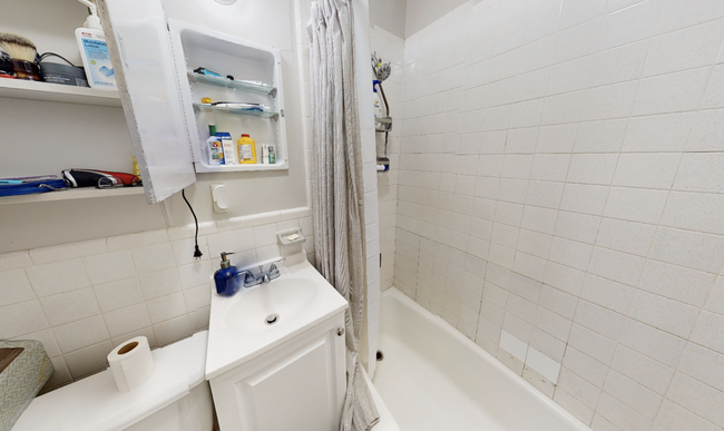 5 Eustis St, Unit 1R in Cambridge, MA - Building Photo - Building Photo