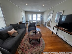 100 Hillside St in Boston, MA - Building Photo - Building Photo