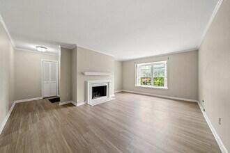 103 La Rue Pl NW in Atlanta, GA - Building Photo - Building Photo