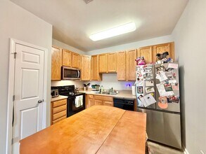 351 Gilman Ln in Raleigh, NC - Building Photo - Building Photo