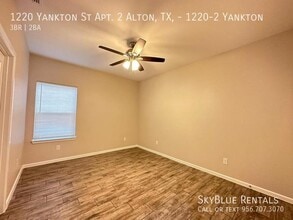 1220 S Yankton St in Alton, TX - Building Photo - Building Photo