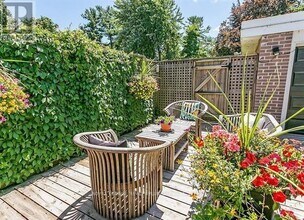 186 Tweedsdale Crescent in Oakville, ON - Building Photo - Building Photo