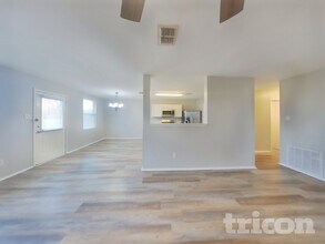 1837 Wildrose Dr in Rockwall, TX - Building Photo - Building Photo