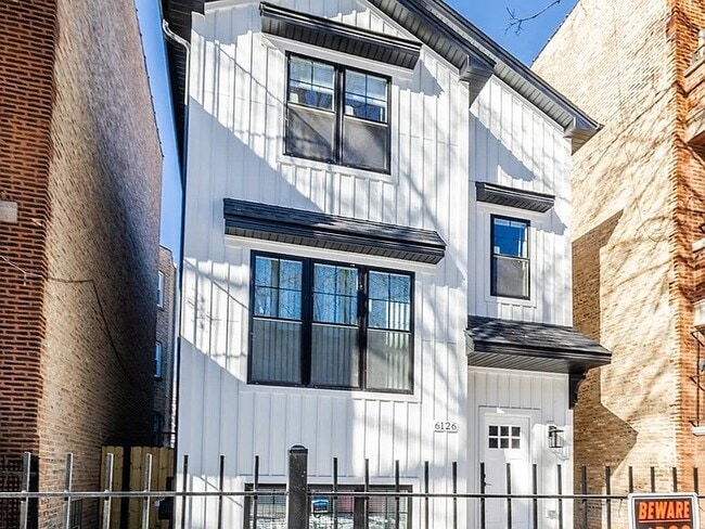 6126 S Eberhart Ave, Unit C