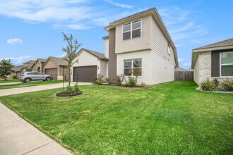 1823 William Scott St in Baytown, TX - Building Photo - Building Photo