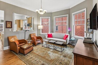 3135 N Seminary Ave in Chicago, IL - Building Photo - Building Photo