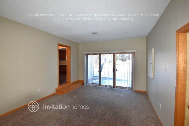 302 Zinnia Ln N in Plymouth, MN - Building Photo - Building Photo