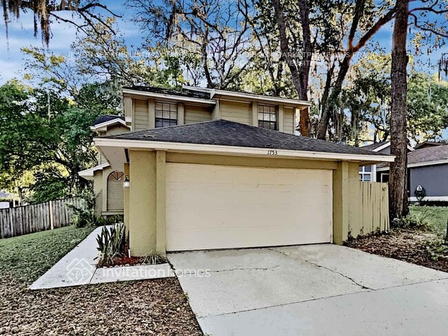property at 1753 Summit Chase Ave
