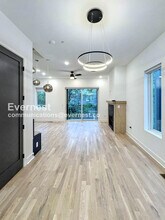 2347 Hosea L Williams Dr NE in Atlanta, GA - Building Photo - Building Photo