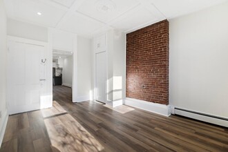 606 1st St in Hoboken, NJ - Building Photo - Building Photo