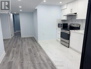 44 Whippletree Dr in East Gwillimbury, ON - Building Photo - Building Photo