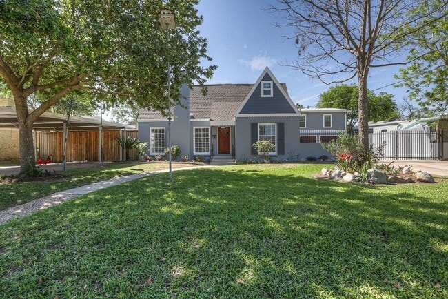 606 Avenue of Oaks St in Houston, TX - Building Photo - Building Photo