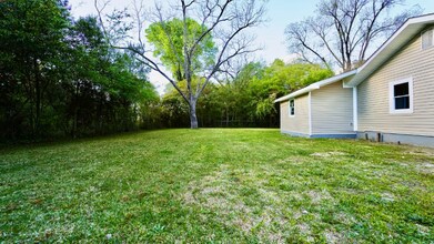 311 S 2nd St in Warner Robins, GA - Foto de edificio - Building Photo