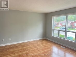 807 Birchwood Dr in Midland, ON - Building Photo - Building Photo