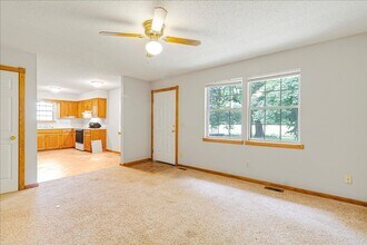 307 S Walnut St in La Monte, MO - Building Photo - Building Photo