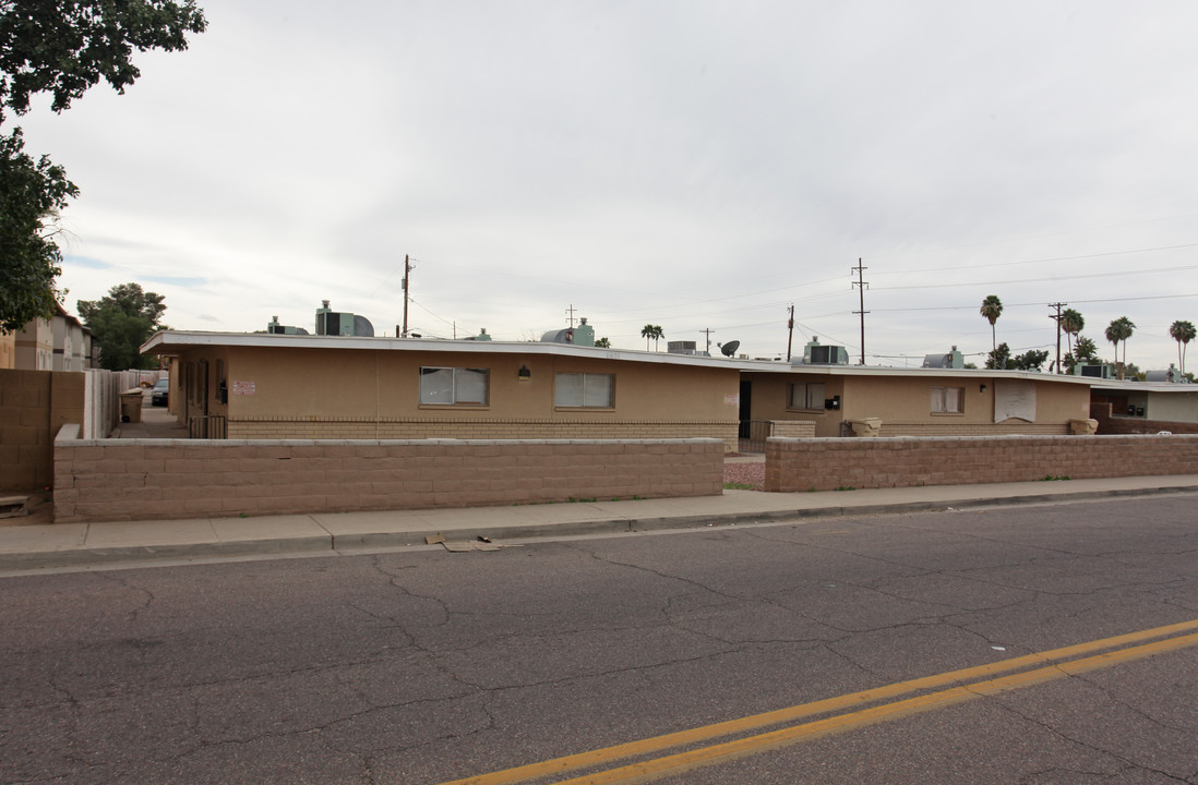 6621 W Myrtle Ave in Glendale, AZ - Foto de edificio