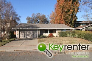 2308 Rogue River Dr in Sacramento, CA - Building Photo