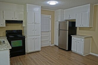 2505 Piney Branch Rd NW in Huntsville, AL - Building Photo - Building Photo