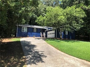 4167 Oak Ferry Dr NE in Kennesaw, GA - Foto de edificio - Building Photo