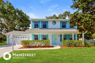 5751 Forester Lake Dr in Sarasota, FL - Building Photo