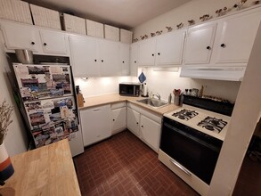 30 Holyoke St, Unit 2 in Boston, MA - Building Photo - Building Photo