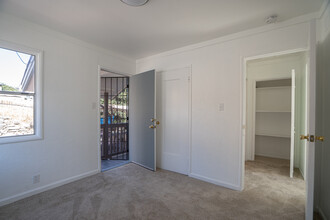 14875 Saturn Dr in San Leandro, CA - Building Photo - Building Photo