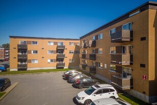 55 Bouchard Boul in Dorval, QC - Building Photo