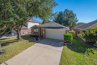 32311 Summer Park Ln in Conroe, TX - Building Photo - Building Photo