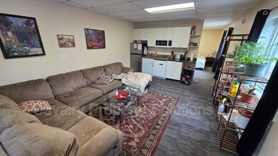 3947 E Calvary Rd in Duluth, MN - Building Photo - Building Photo