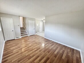 784 Western Park Dr in Memphis, TN - Building Photo - Building Photo