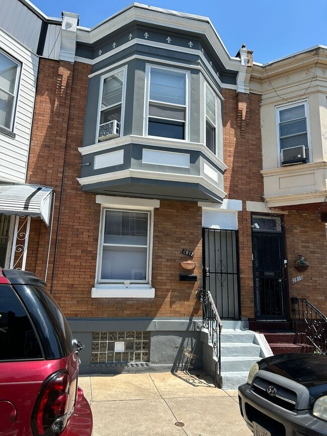 property at 2817 N Stillman St