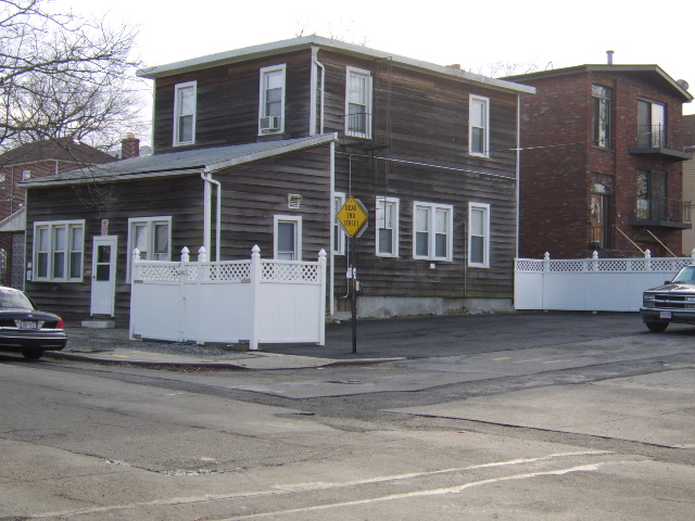 87-89 City Island Ave in Bronx, NY - Building Photo