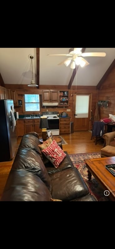 4700 Mt Vernon Rd in Gainesville, GA - Foto de edificio - Building Photo