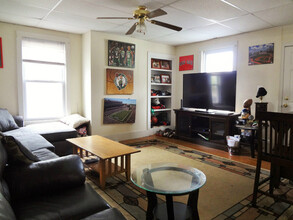 45 Franklin St, Unit 2 in Somerville, MA - Building Photo - Building Photo