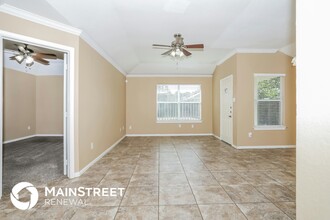 15631 Donnet Ln in Houston, TX - Building Photo - Building Photo