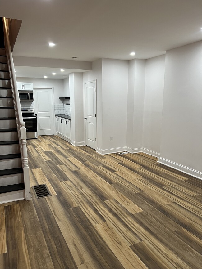 property at 1928 N Croskey St