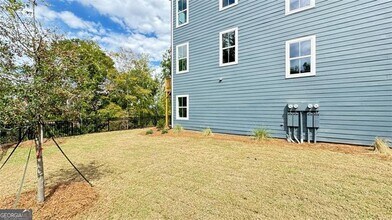 1479 Creekside Cir NW in Atlanta, GA - Building Photo - Building Photo