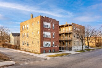 843 E Marquette Rd, Unit 1 in Chicago, IL - Building Photo - Building Photo