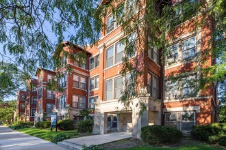 5049 S. Drexel Boulevard in Chicago, IL - Building Photo - Building Photo