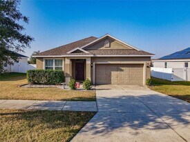 210 Blackstone Creek Rd in Groveland, FL - Building Photo