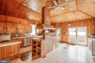 6561 Shady Side Rd in Shady Side, MD - Building Photo - Building Photo