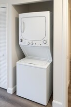 537 S Sequoia Dr in West Palm Beach, FL - Foto de edificio - Building Photo