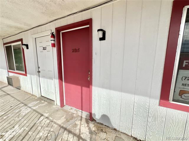 1080 S Eliot St in Denver, CO - Building Photo - Building Photo