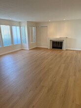 532.5 Via De La Valle in Solana Beach, CA - Building Photo - Building Photo