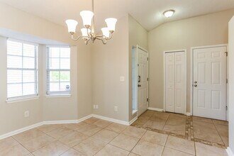 11340 Trotting Horse Ln S in Jacksonville, FL - Building Photo - Building Photo