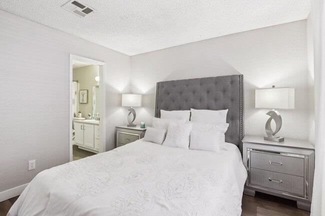 23Twelve in Henderson, NV - Building Photo - Building Photo