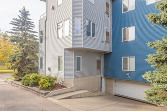 9745 96A St NW in Edmonton, AB - Building Photo - Building Photo