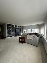 5757 N Sheridan Rd in Chicago, IL - Building Photo - Building Photo